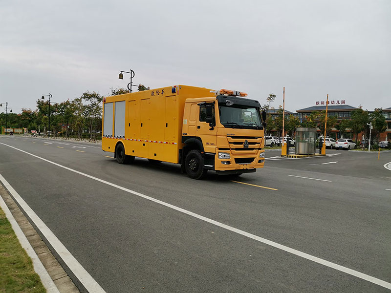 重汽豪沃救险车CLW5160XXHZ6型救险车