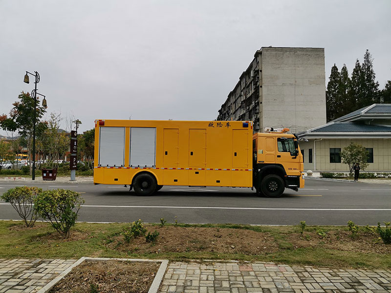 重汽豪沃救险车CLW5160XXHZ6型救险车