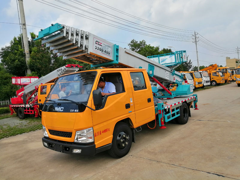 江铃32米云梯高空作业车