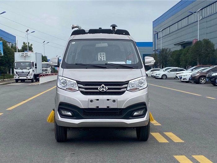 VI Changan 2-way road sweeper