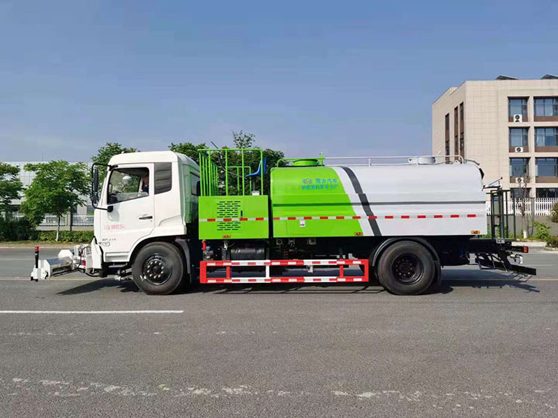 Dongfeng Tianjin high pressure cleaning vehicle