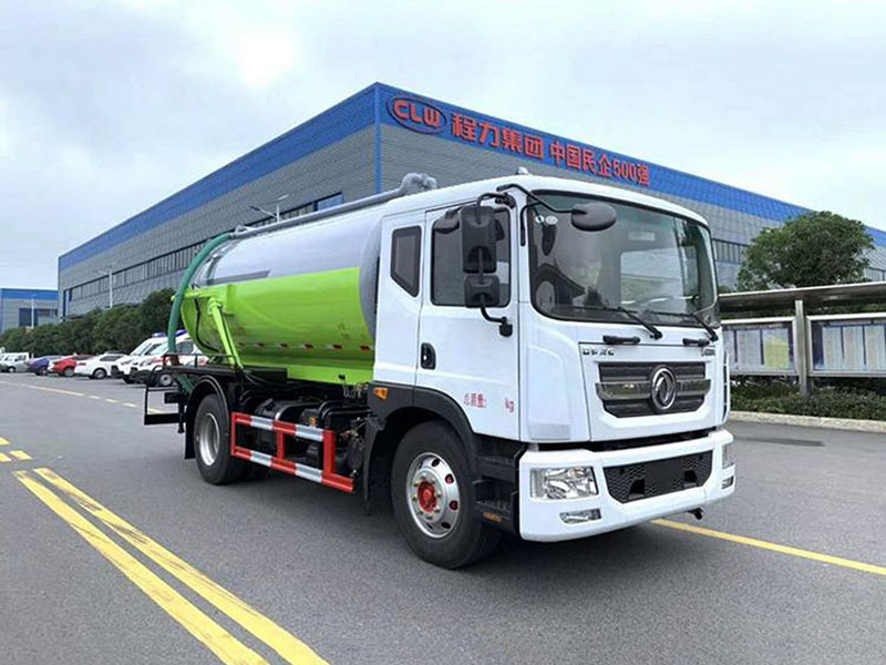 Dongfeng D9 cleaning and suction vehicle